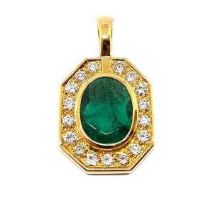 Vintage Emerald Entourage Diamonds 18k Yellow Gold Pendant