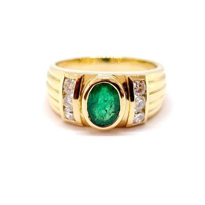 18k Yellow Gold Emerald Diamond Ring