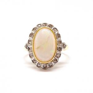 Antique 18k Yellow Gold Diamond Opal Ring