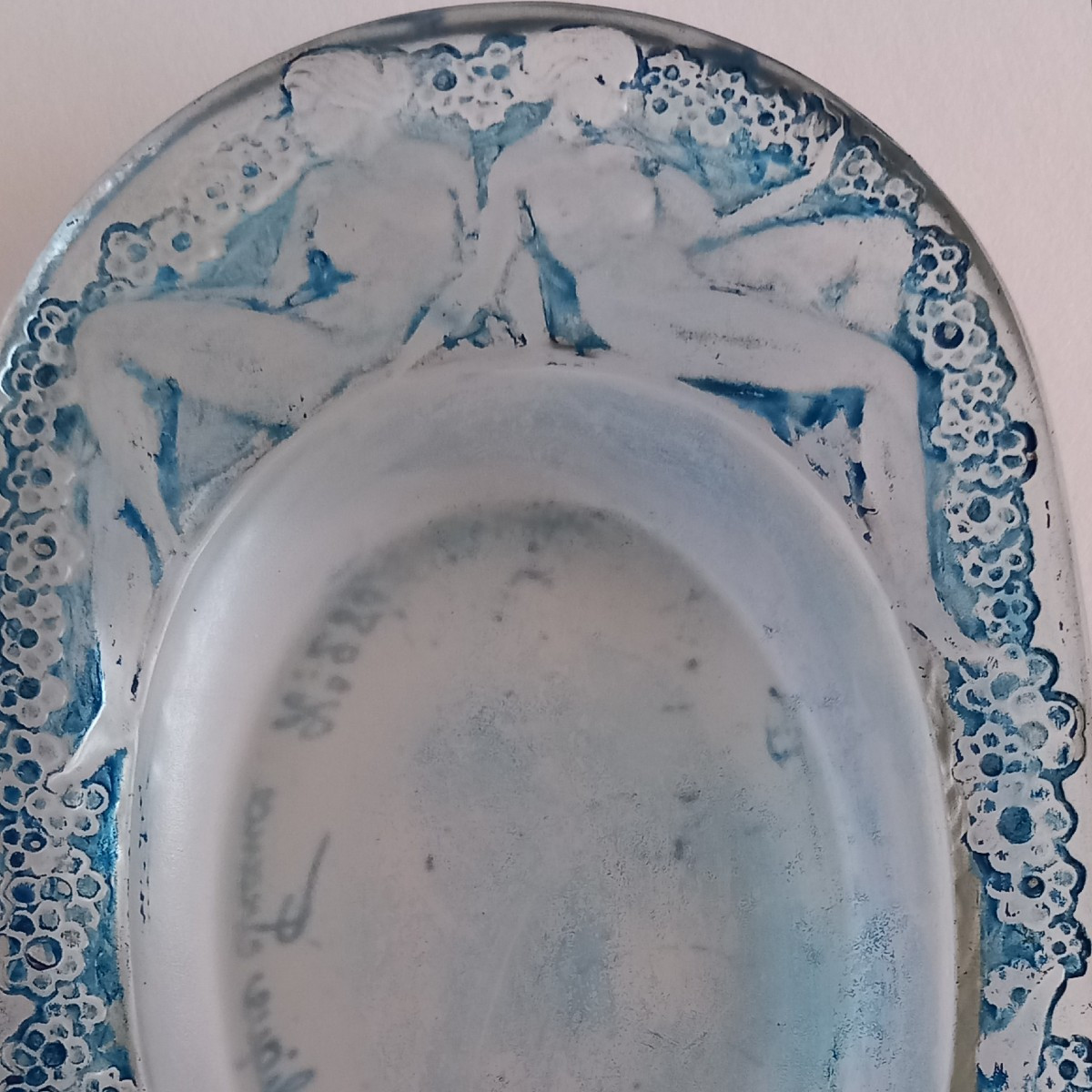 Lalique René Women's Ashtray-photo-2