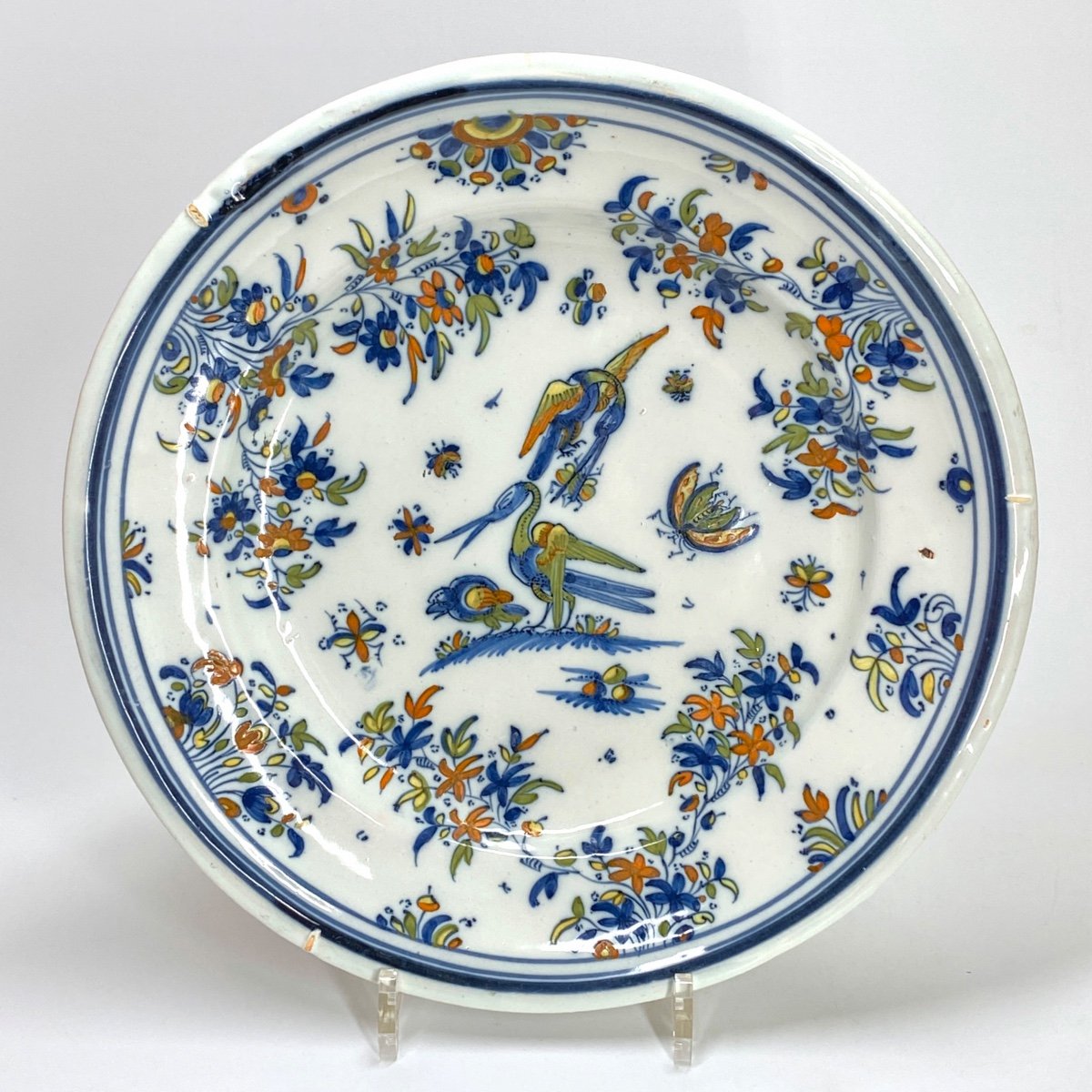 Alcora (Espagne) - Plat à décor d'oiseaux - XVIIIe siècle