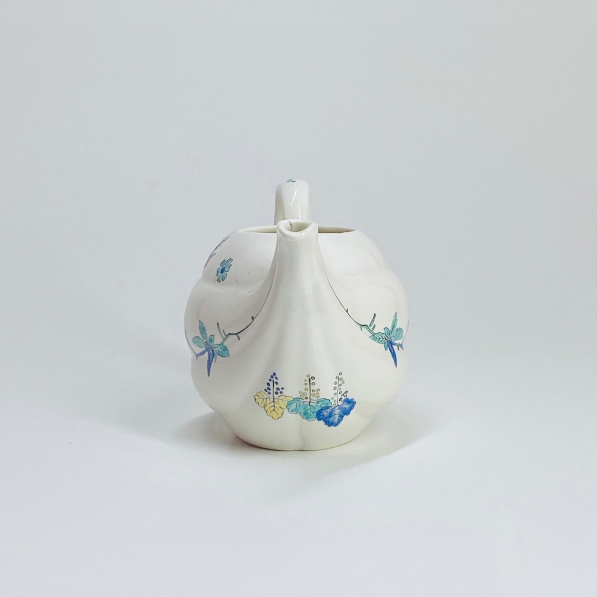 Chantilly – Théière en porcelaine tendre à décor Kakiemon – Vers 1740-photo-3