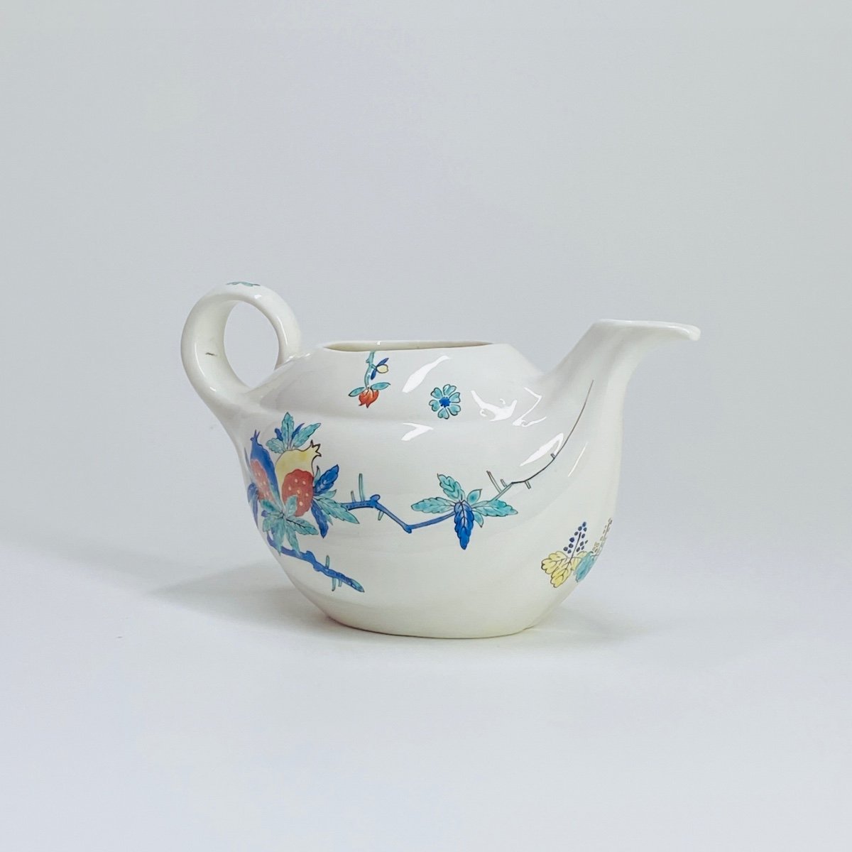 Chantilly – Théière en porcelaine tendre à décor Kakiemon – Vers 1740-photo-4