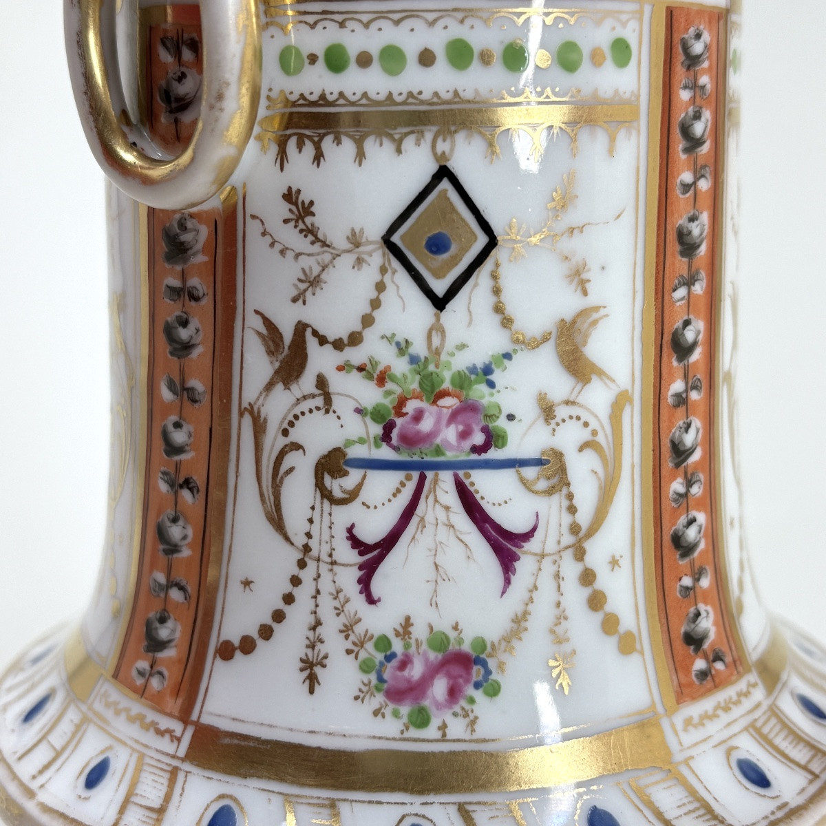 Bordeaux Porcelain Vase - Late Eighteenth Century-photo-4
