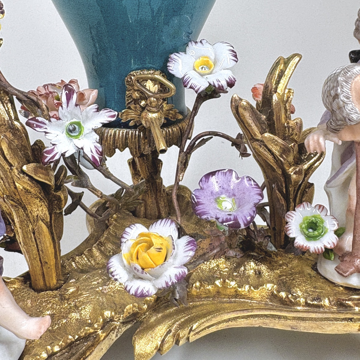 Fontaine à parfum en bronze doré et porcelaine - XIXe siècle-photo-3