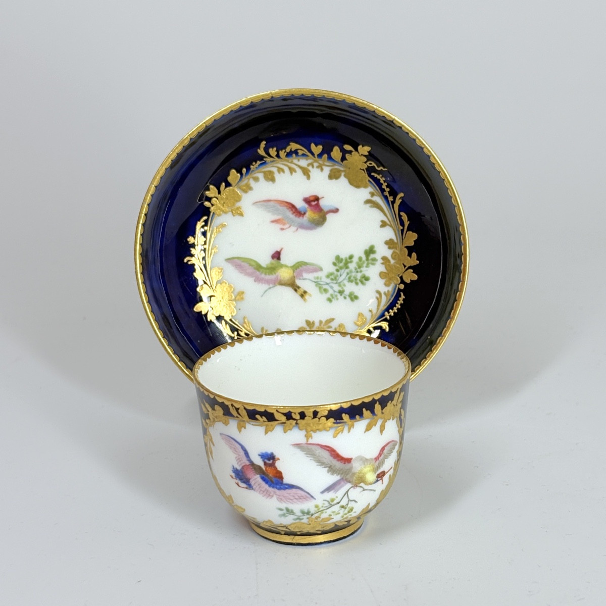 Tasse en porcelaine de Sèvres - XVIIIe siècle