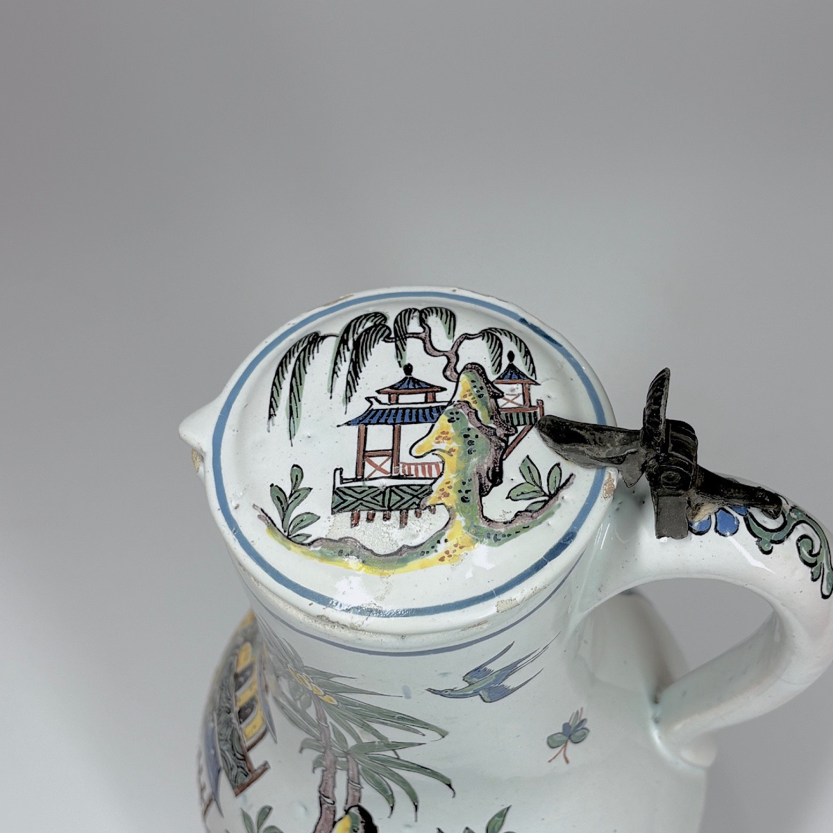 Rare Desvres Earthenware Pitcher With Chinese Figures And A Pagoda - Eighteenth Century-photo-1