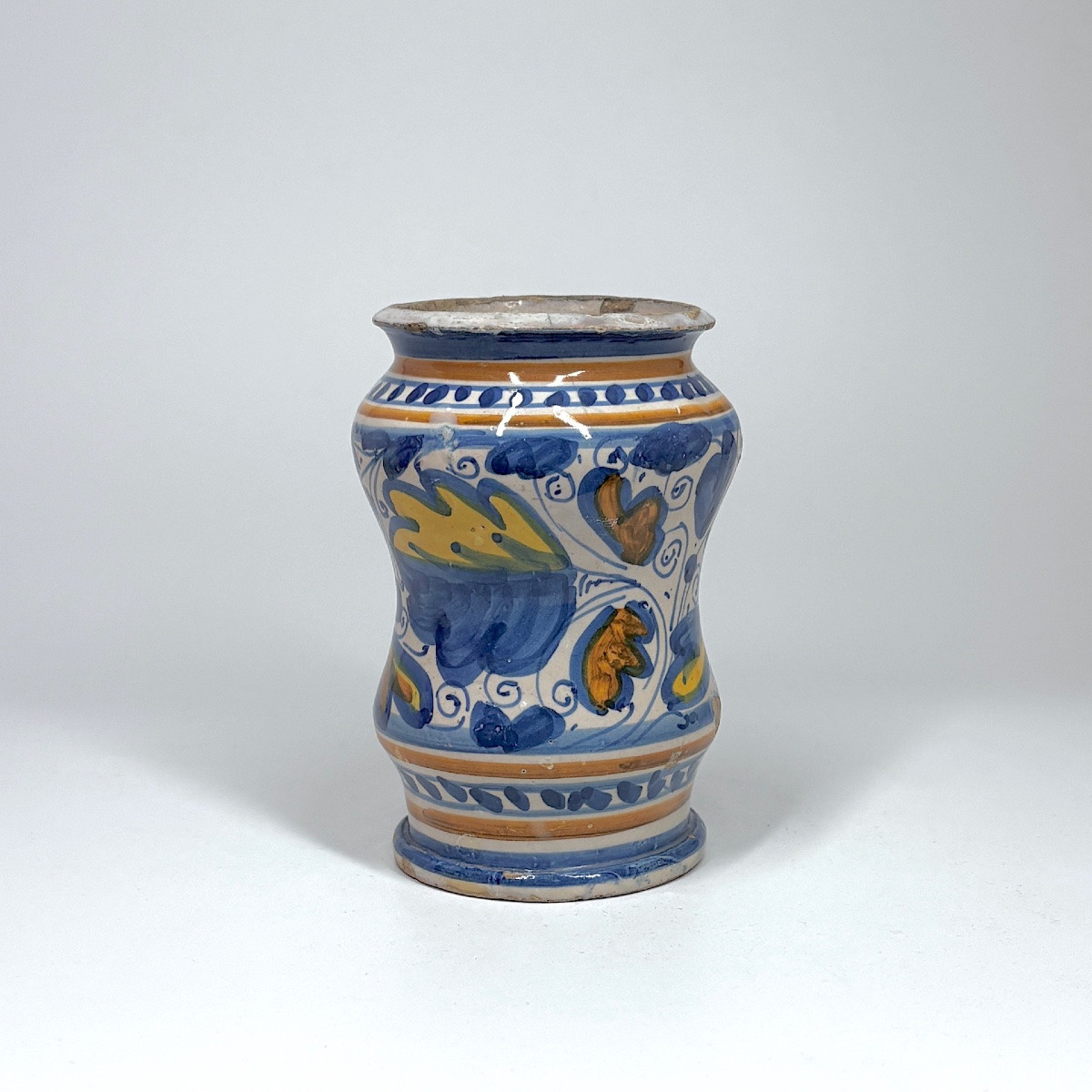 Albarello en majolique de Lyon - XVIe siècle-photo-3