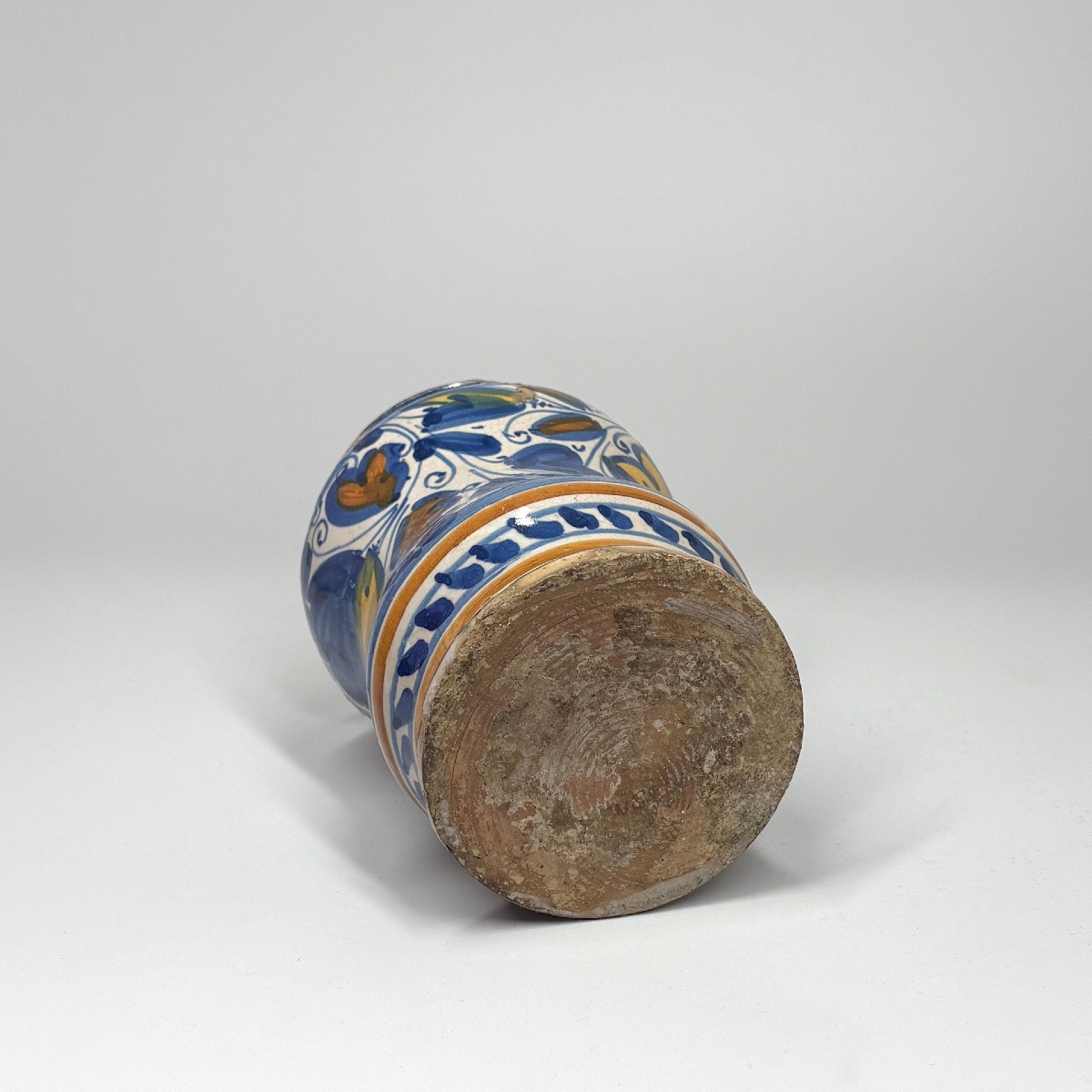 Albarello en majolique de Lyon - XVIe siècle-photo-1