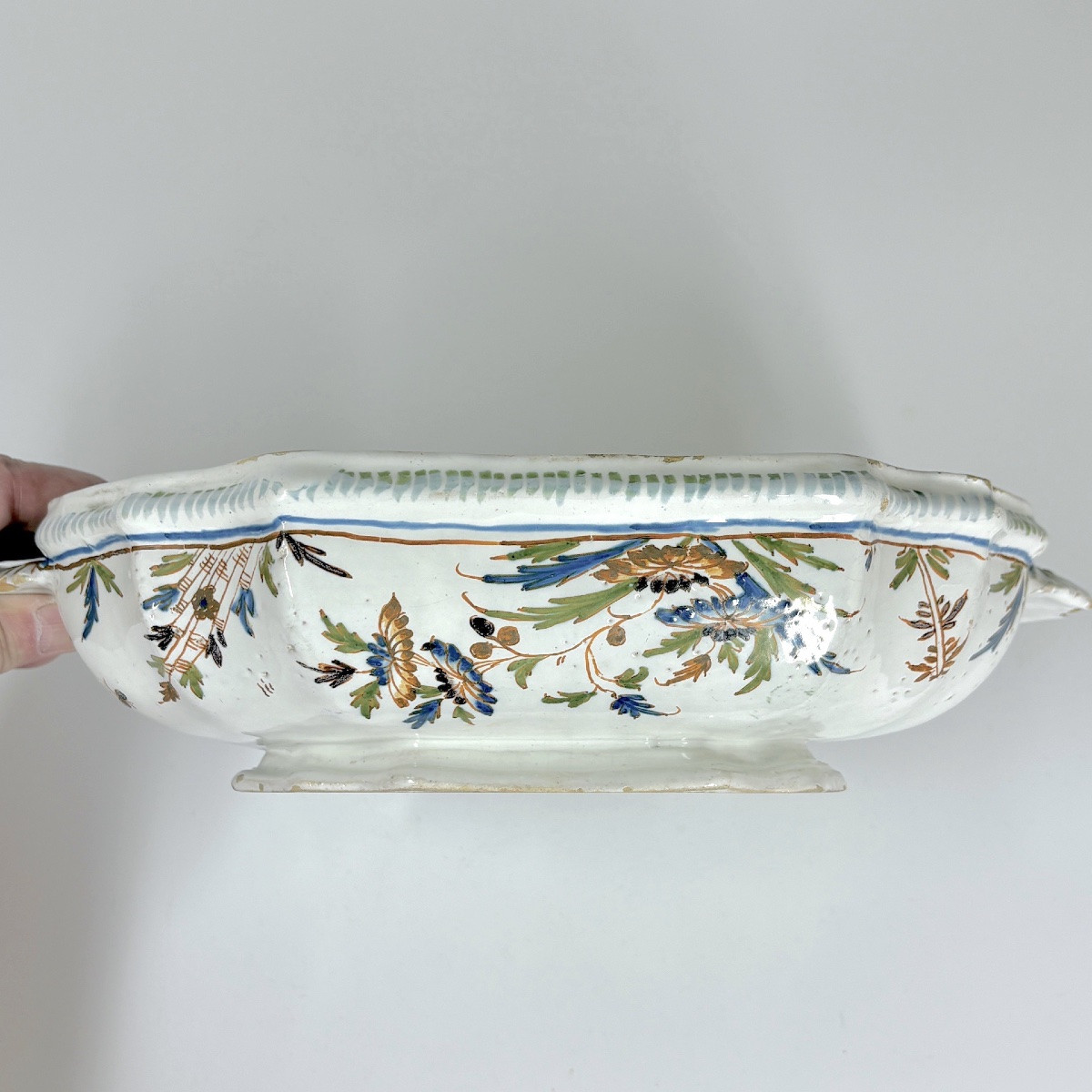 Lyon Faience Tureen - Eighteenth Century-photo-7