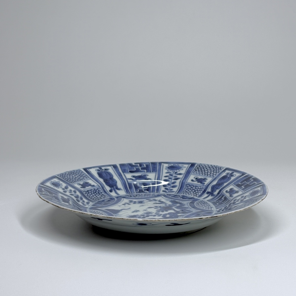 Chine - Assiette en porcelaine Kraak - XVIIe siècle-photo-3