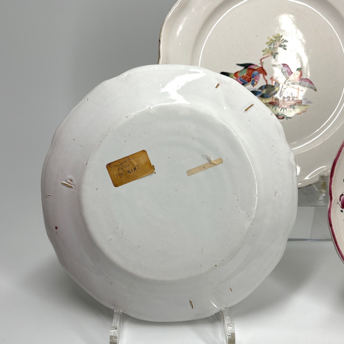 Two Earthenware Plates And A Platter Decorated With Birds - 18th Century-photo-3