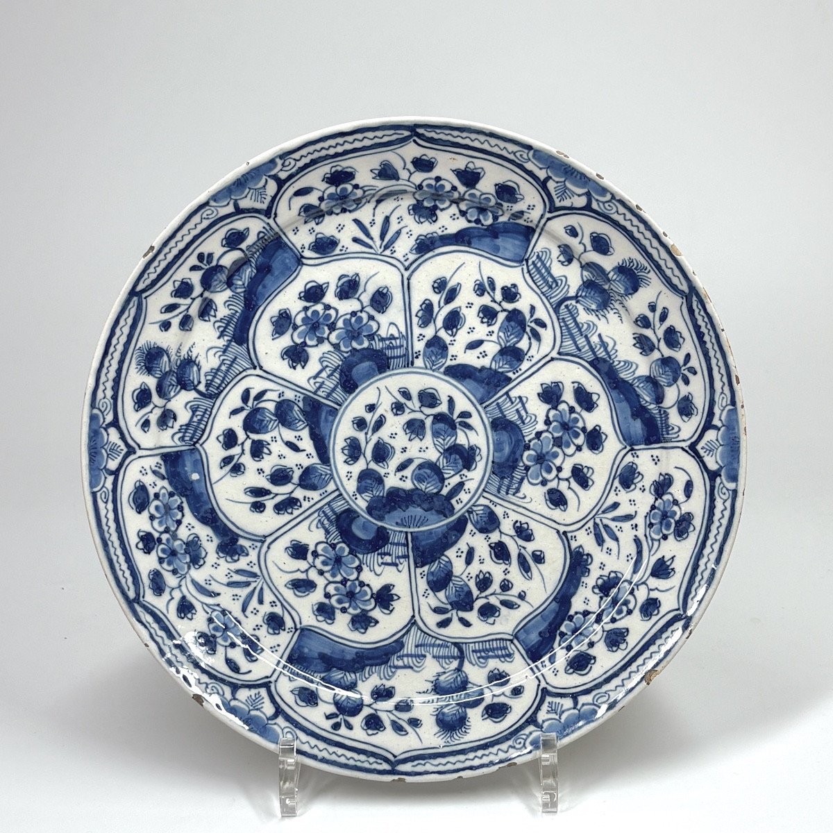 Plat en faïence de Delft - XVIIIe siècle