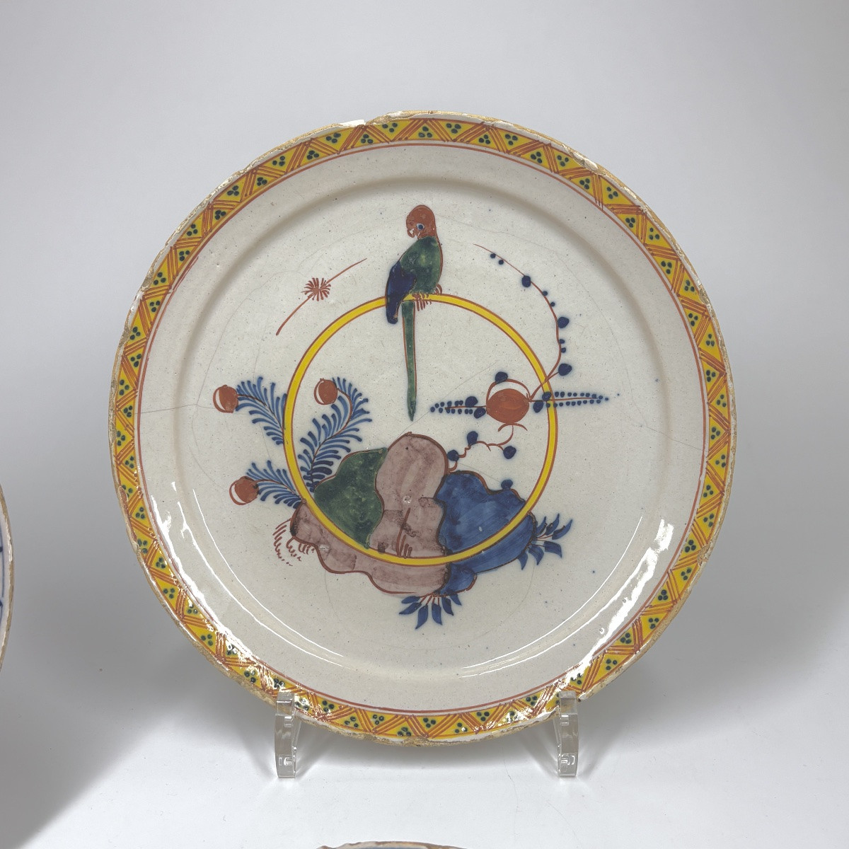 Quatre assiettes polychrome en faïence de Delft - XVIIIe siècle-photo-4