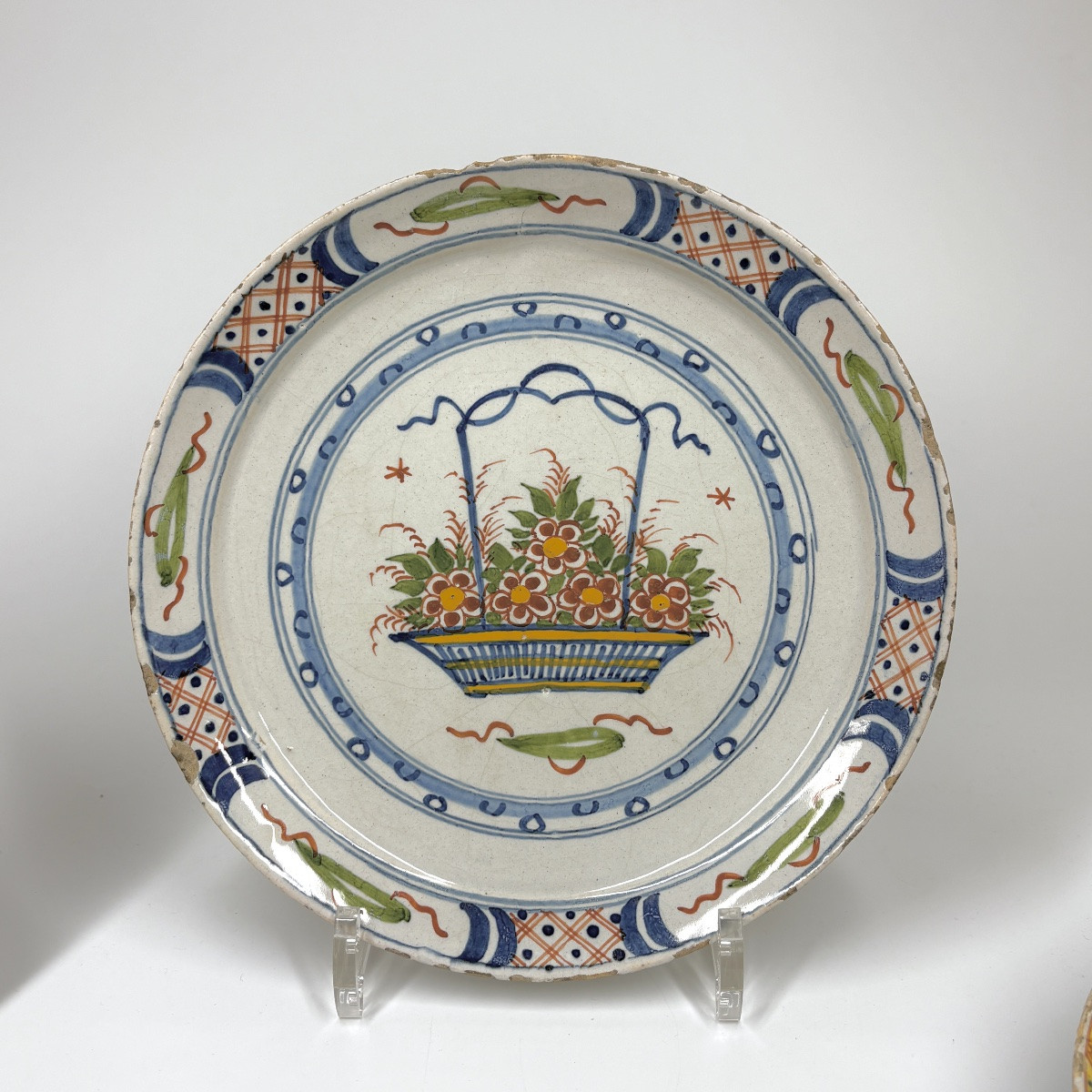 Quatre assiettes polychrome en faïence de Delft - XVIIIe siècle-photo-2