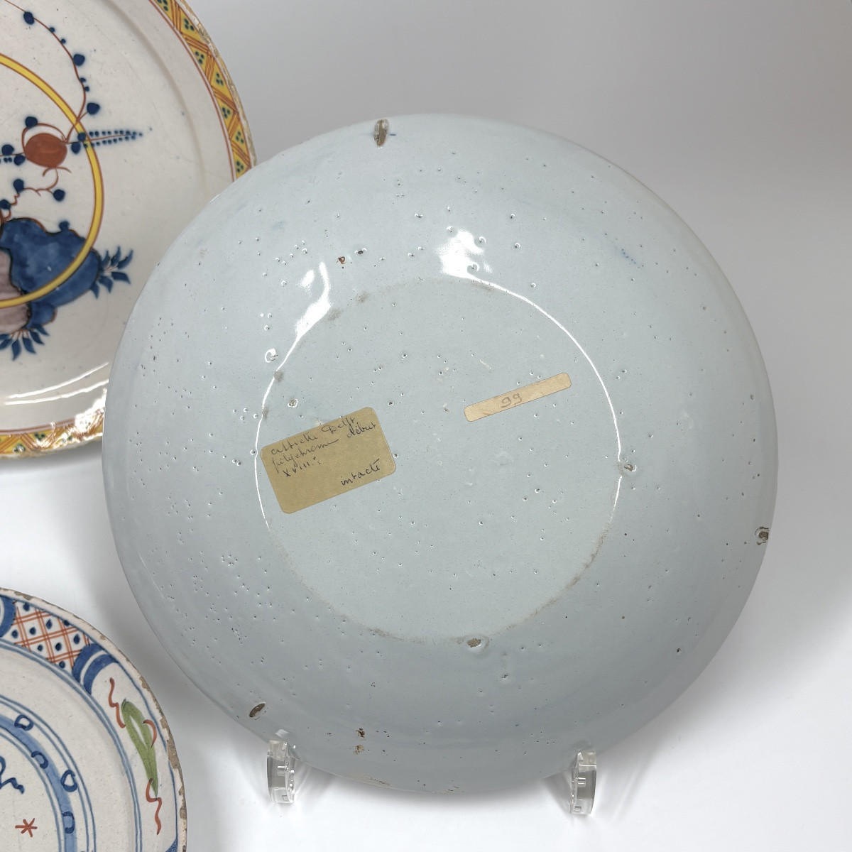 Quatre assiettes polychrome en faïence de Delft - XVIIIe siècle-photo-5