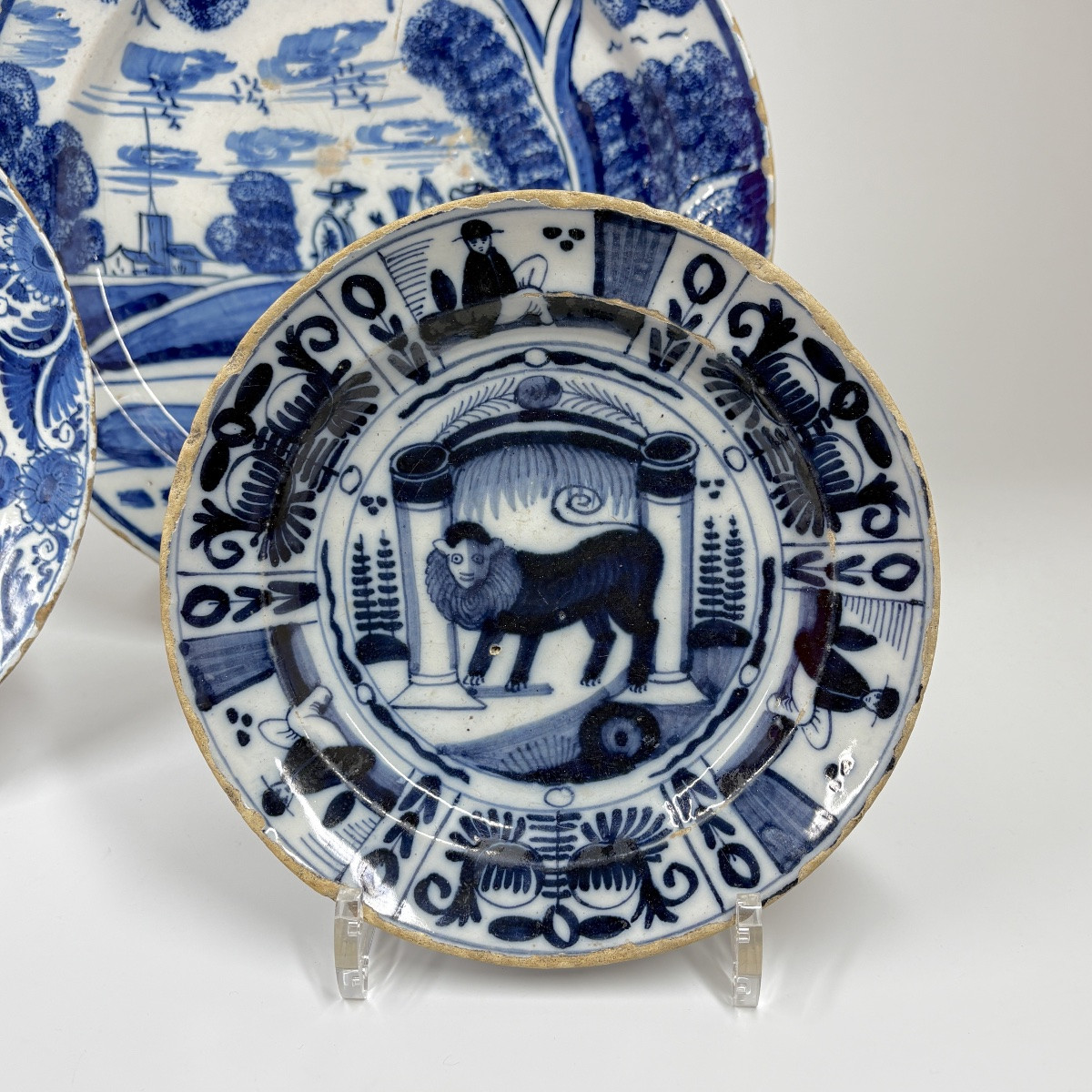 A Dish And Three Plates From Delft -18th Century-photo-2
