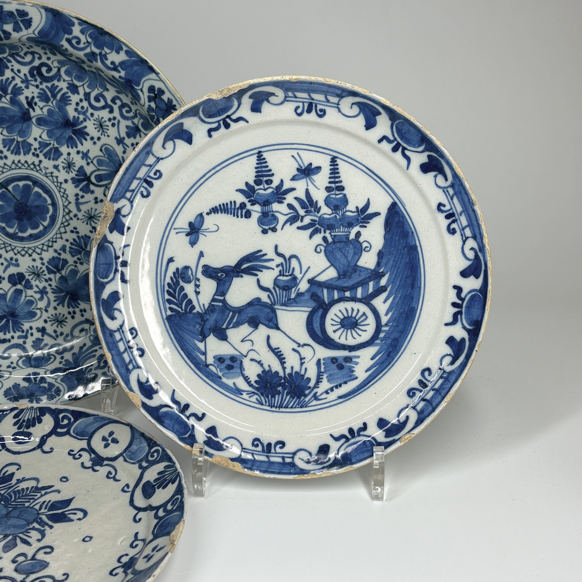 A Dish And Three Plates From Delft -18th Century-photo-4