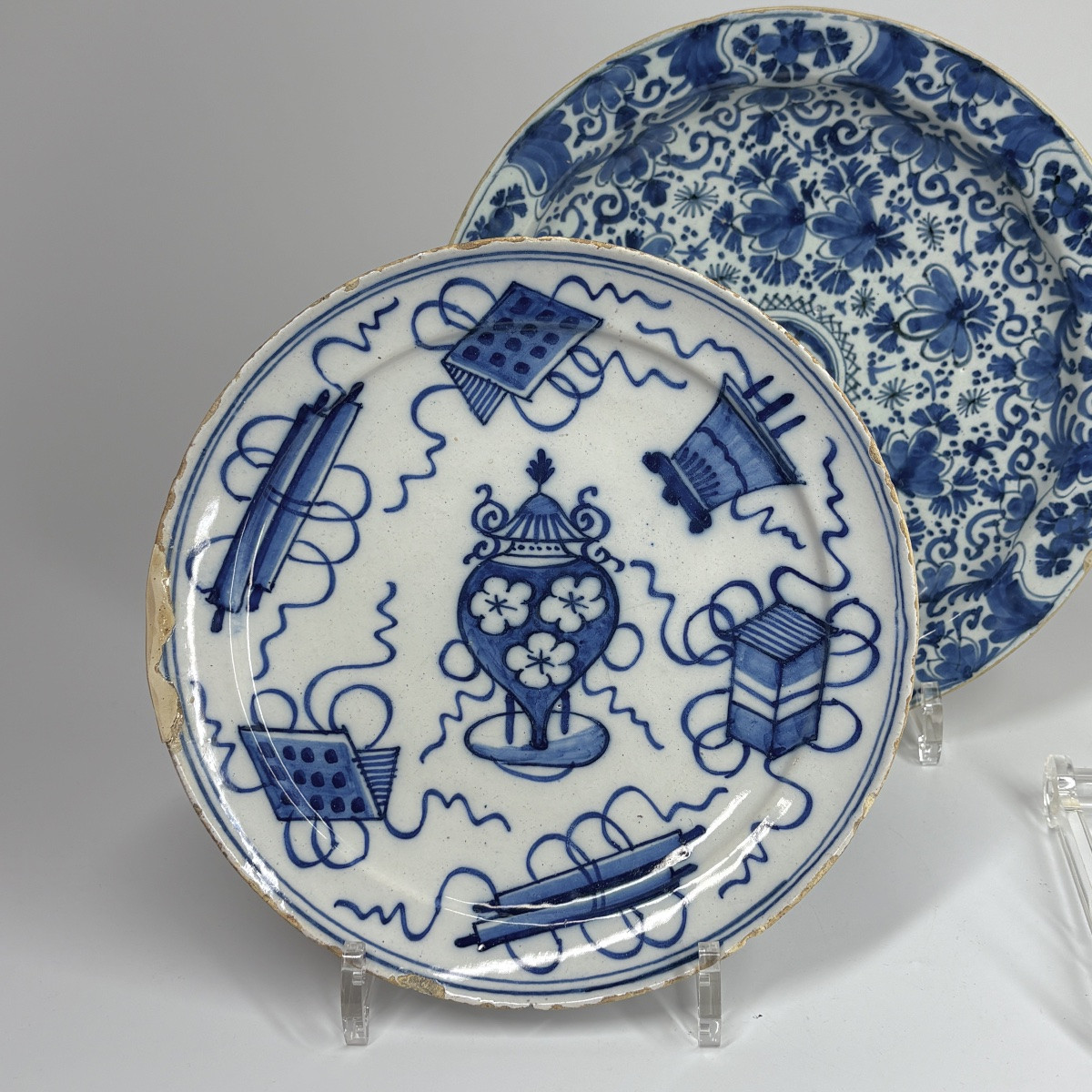 A Dish And Three Plates From Delft -18th Century-photo-4