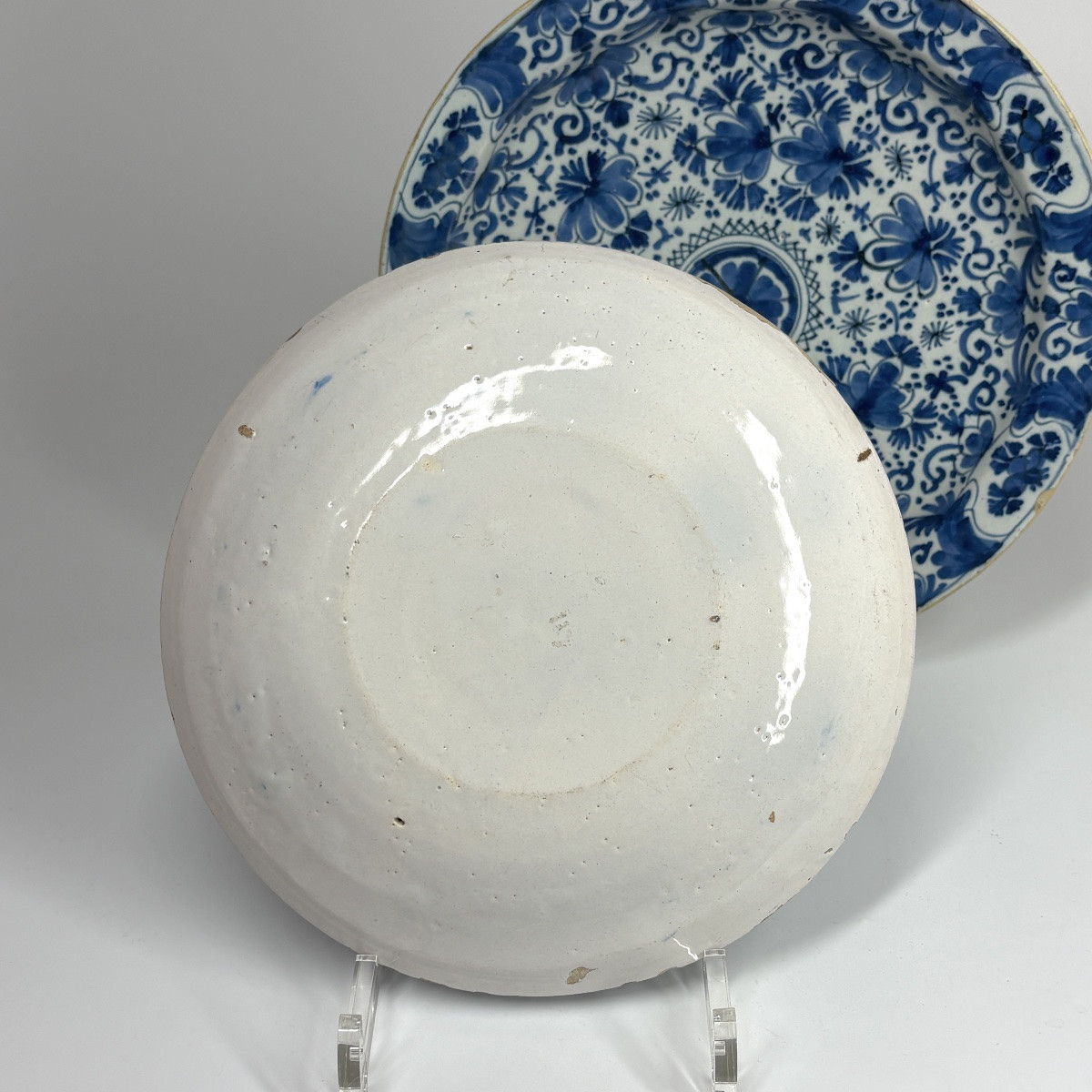 A Dish And Three Plates From Delft -18th Century-photo-5