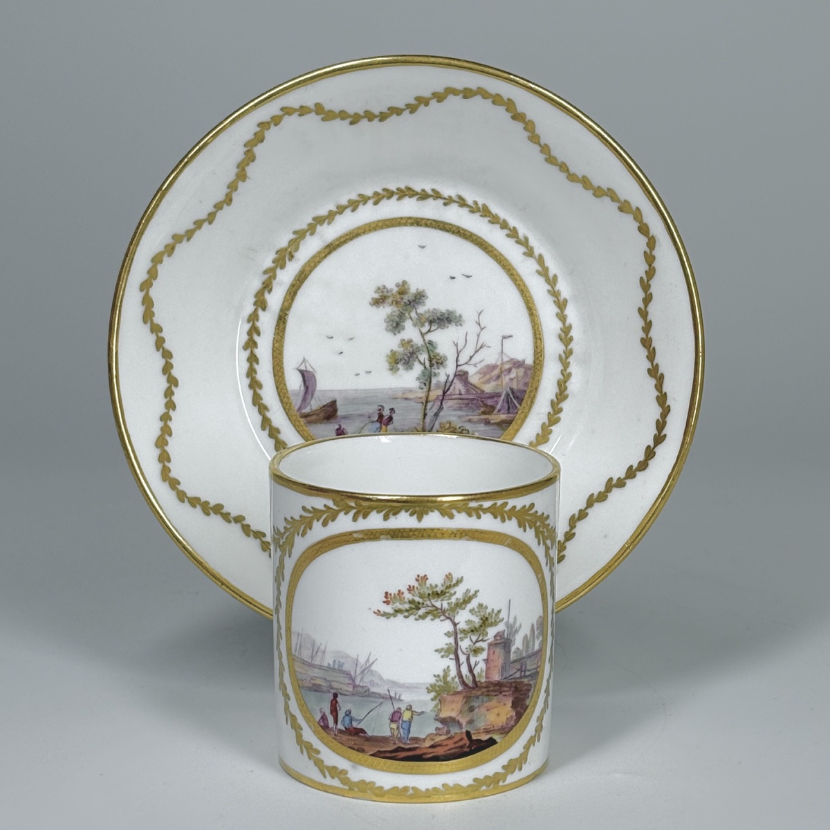 Tasse litron en porcelaine de Sèvres - XVIIIe siècle