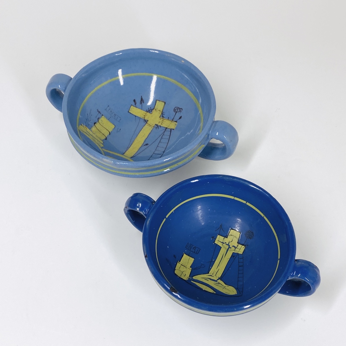 Two Earthenware Bowls Decorated With The Crucifixion – Netherlands – 17th Century