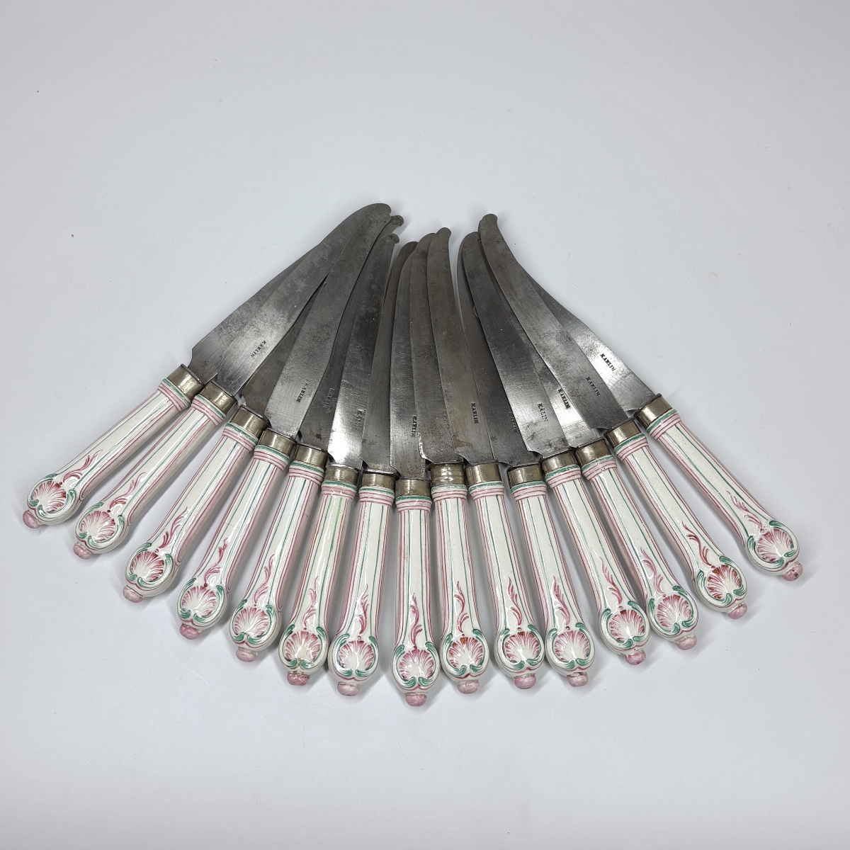 Set Of Fifteen Knives With Lunéville Earthenware Handles—19th Century