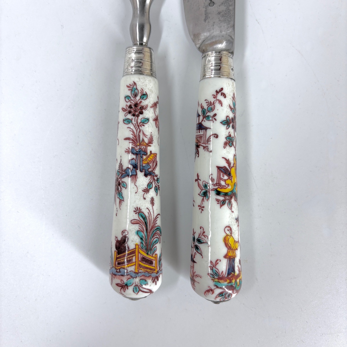 Couteau et fourchette en porcelaine de Saint-Cloud - XVIIIe siècle-photo-3