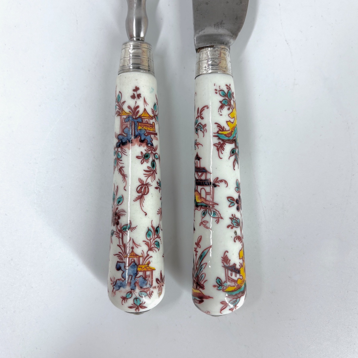 Couteau et fourchette en porcelaine de Saint-Cloud - XVIIIe siècle-photo-4