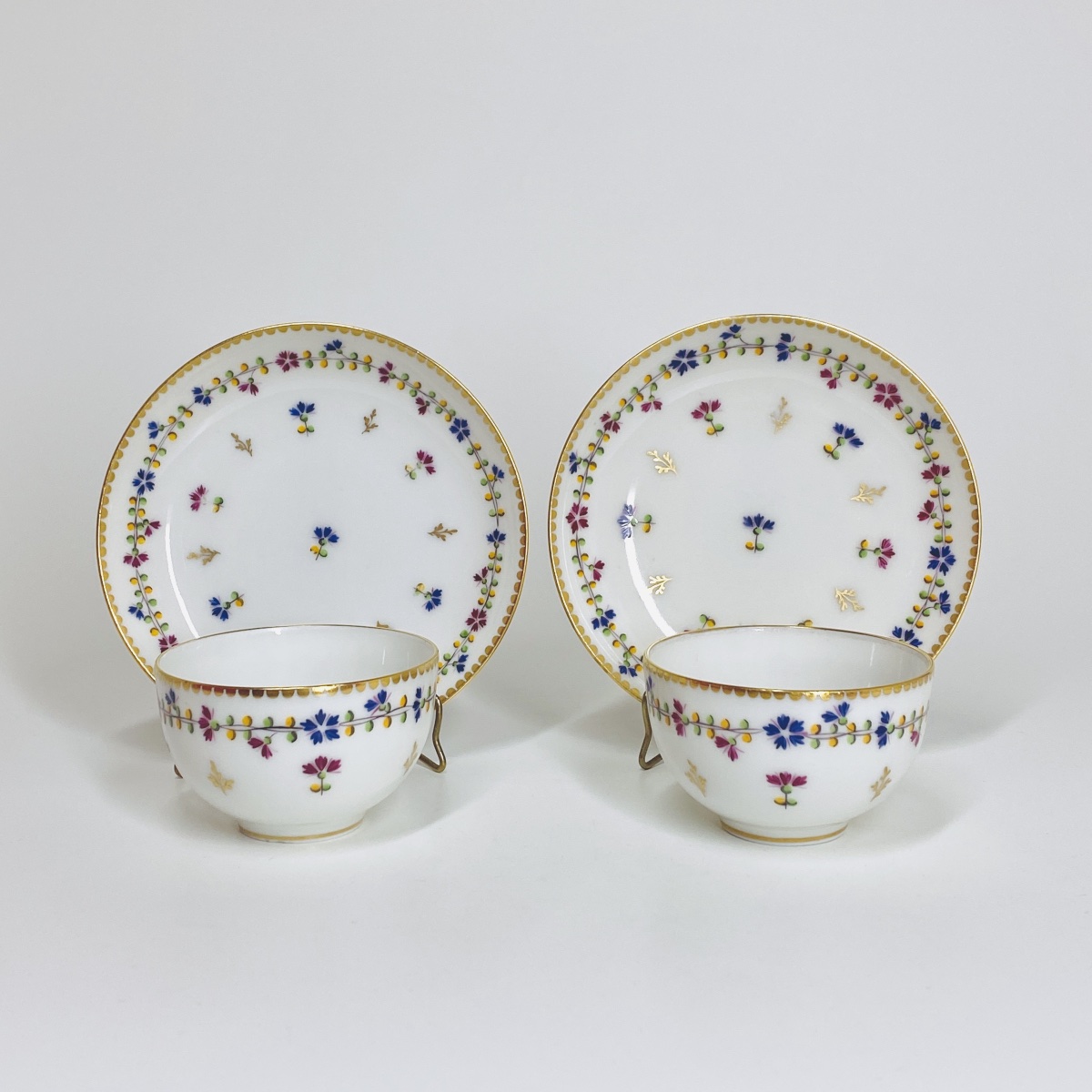 Nyon (switzerland) - Pair Of Cups Decorated With Barbel Motifs - 18th Century-photo-2