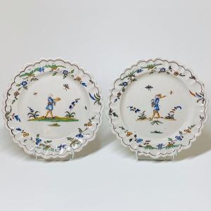 Pair Of Earthenware Plates From Roanne - Eighteenth Century