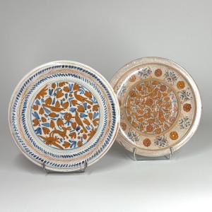 Deux plateaux en faïence de Deruta - XVIIe siècle