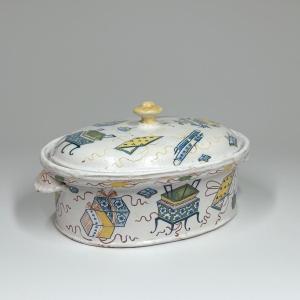 Terrine en faïence de Rouen à décor dit « à l’échantillon » - XVIIIe siècle