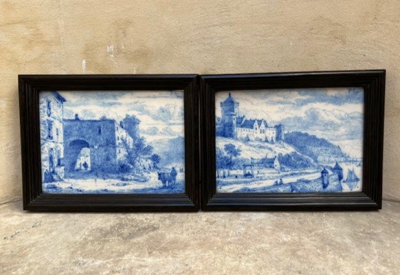Delft Très Rare Paire De Plaques Murales En Faïence Décorées En Monochrome Bleu