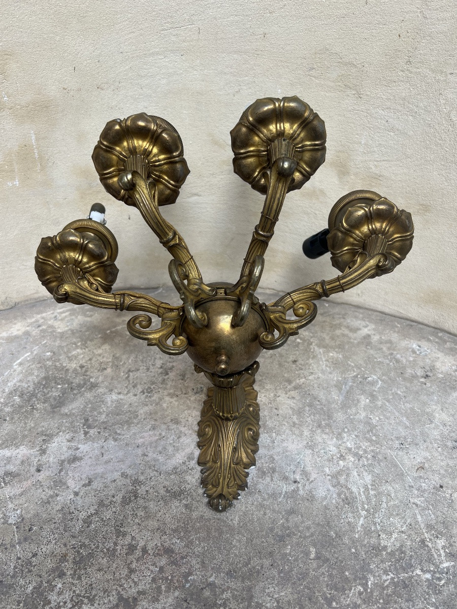 Paire d'appliques à quatre lumières en bronze doré à décor de rinceaux-photo-5