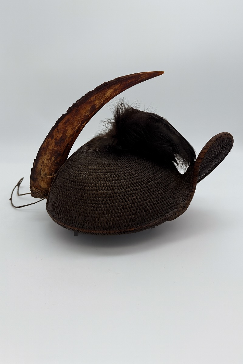 Nyishi Indian Warrior Hornbill Hat, 19th/20th Century. -photo-4