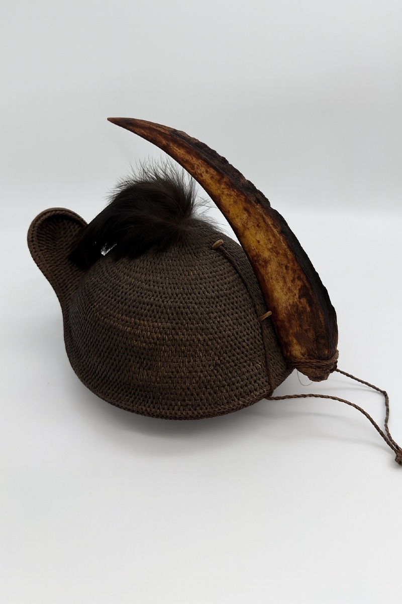 Nyishi Indian Warrior Hornbill Hat, 19th/20th Century. -photo-2