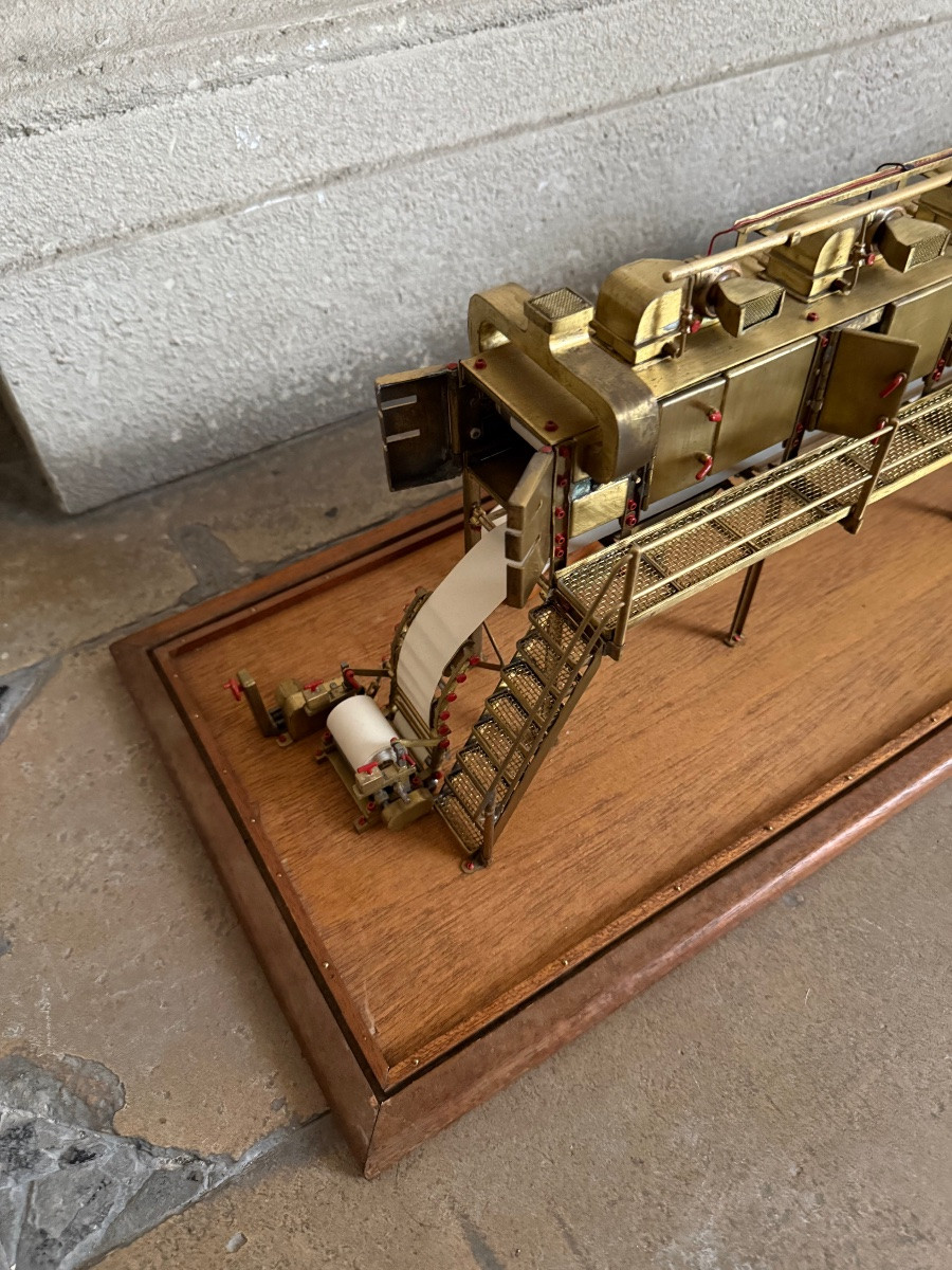 Maquette d'une imprimante à papier industrielle-photo-3