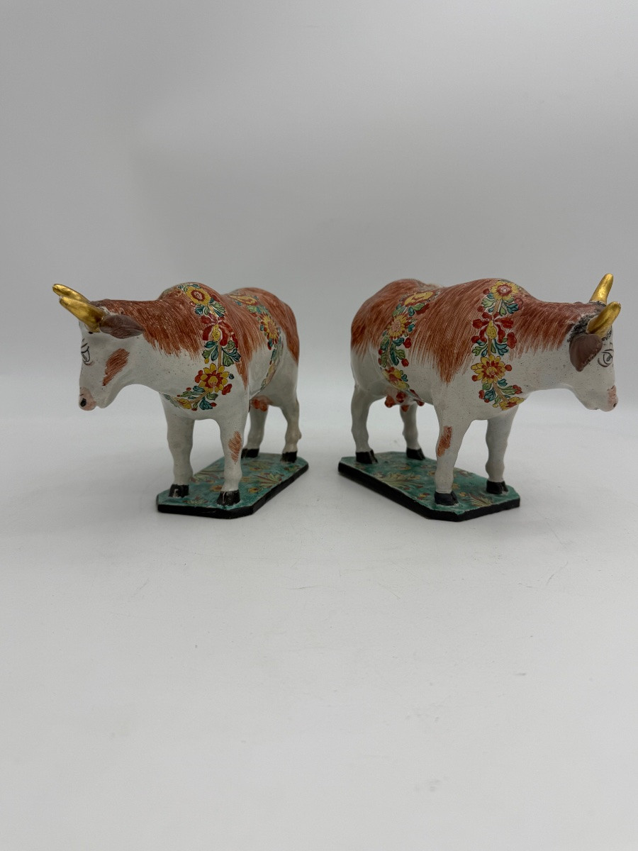 Paire de vaches en faïence de Delft polychrome-photo-2