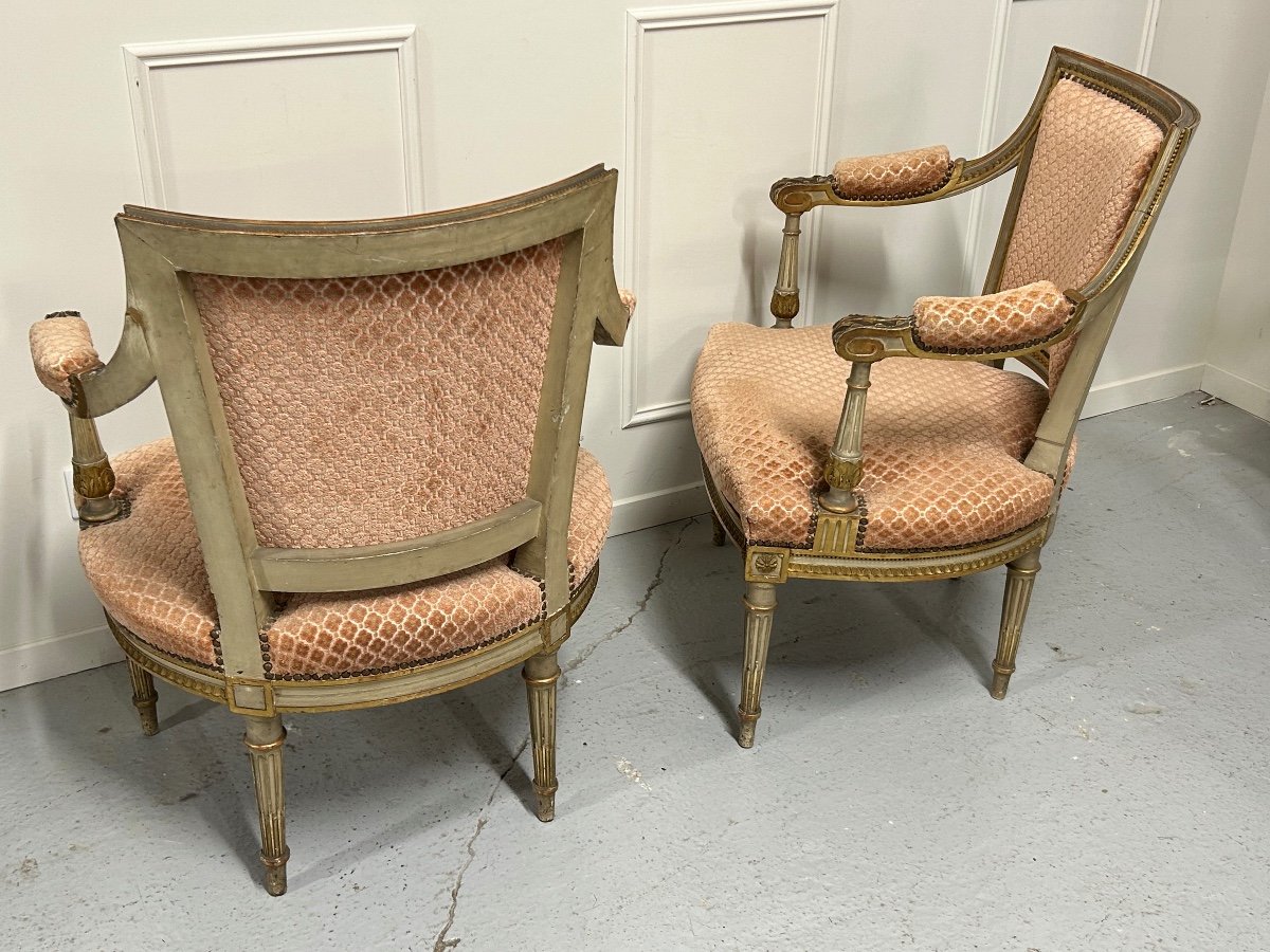 Paire De Fauteuils De Style Louis XVI En Bois Laqué Et Doré Fin XIXéme -photo-3