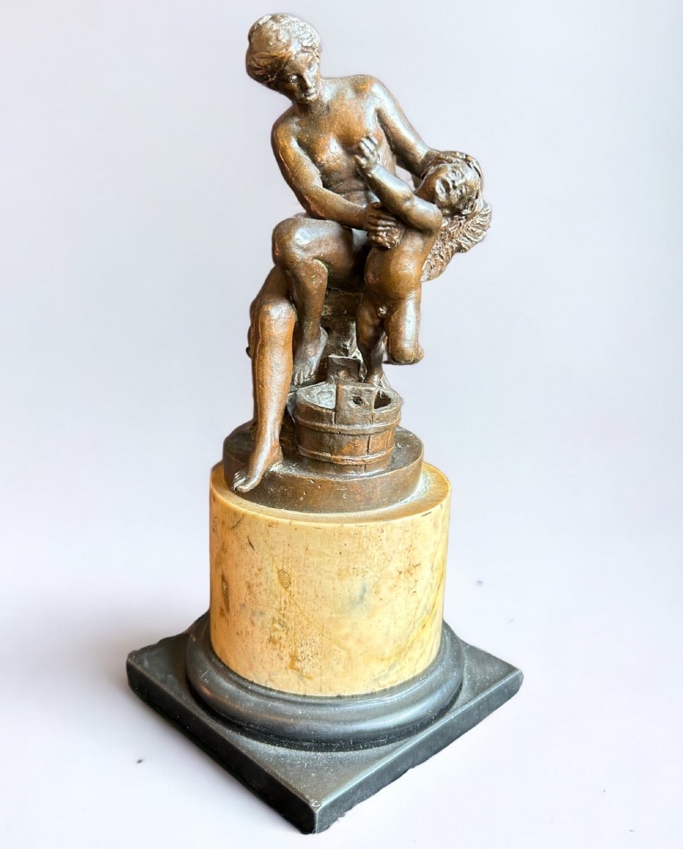 Ferdinand Seeboeck (1864-1953) Bronze Vénus Toilettant l’amour 