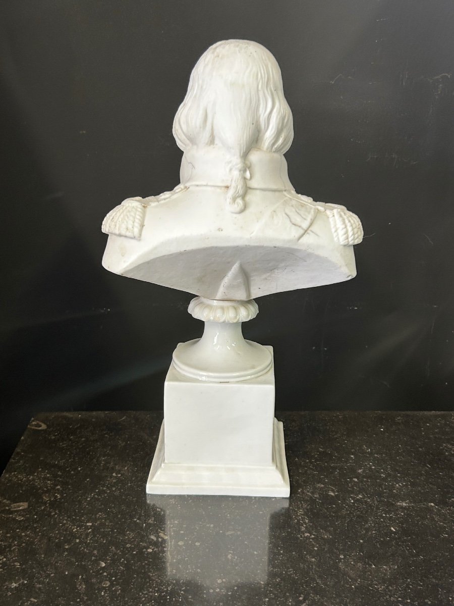 Bust Of Louis XVIII In Porcelain Biscuit 19th Century-photo-1