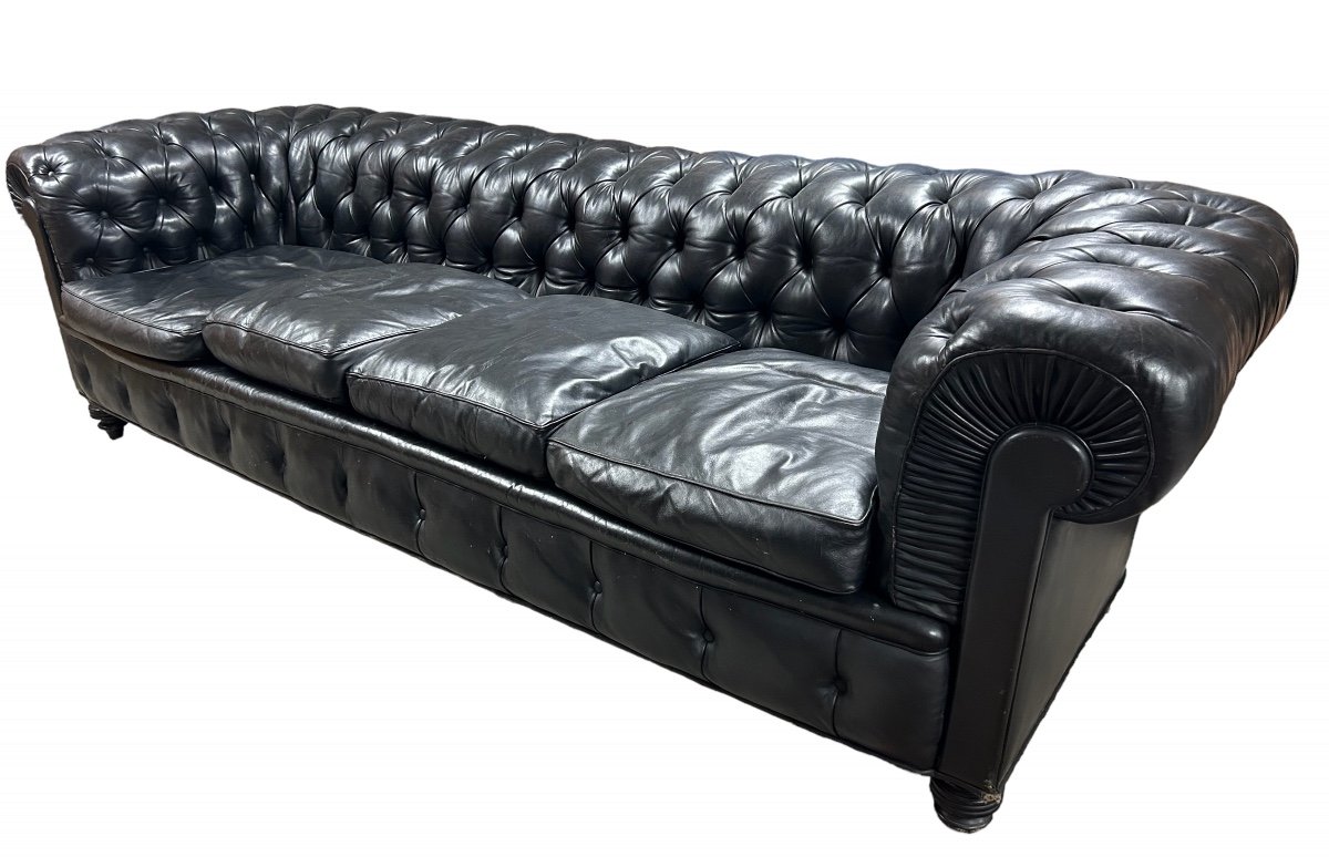 Large And Old Four-seater Leather Chesterfield Sofa Early 20th Century L 260 Cm-photo-8