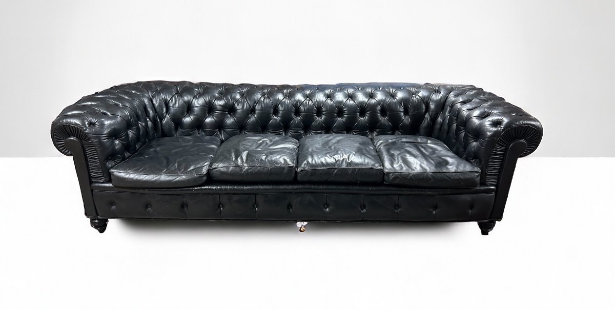 Large And Old Four-seater Leather Chesterfield Sofa Early 20th Century L 260 Cm