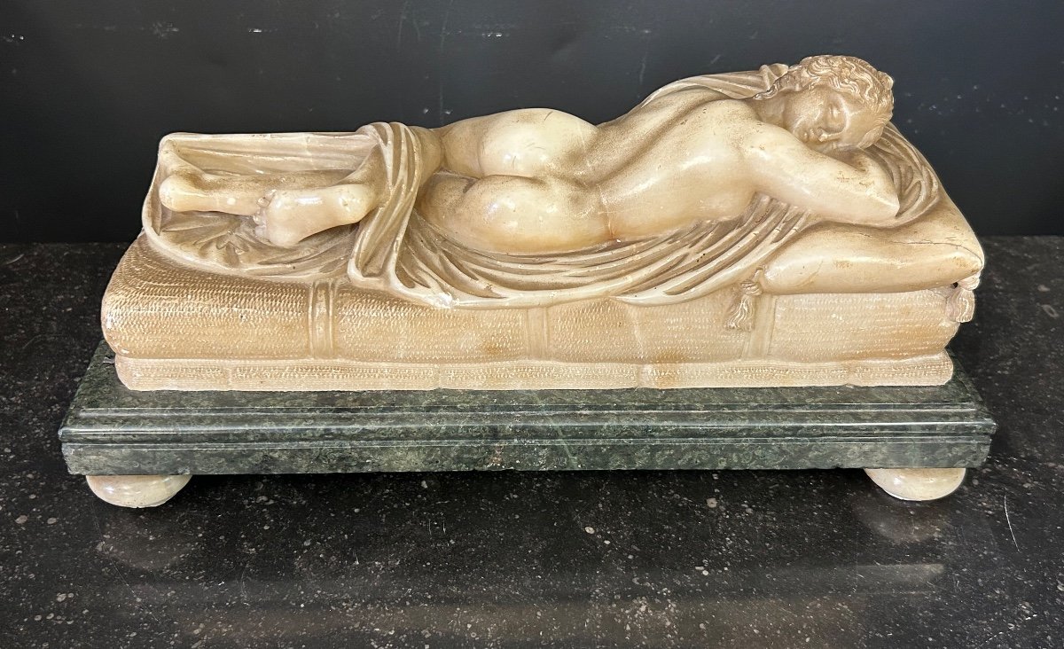 Hermaphrodite Endormi - Sculpture En Albâtre D’après L’antique D’époque Empire Début XIXéme