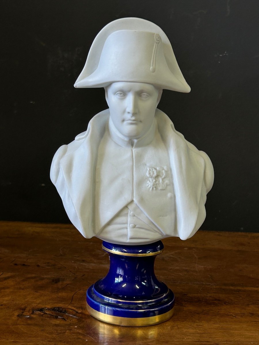 Bust Of Emperor Napoleon In Biscuit Porcelain - Napoleon Bonaparte - Empire 
