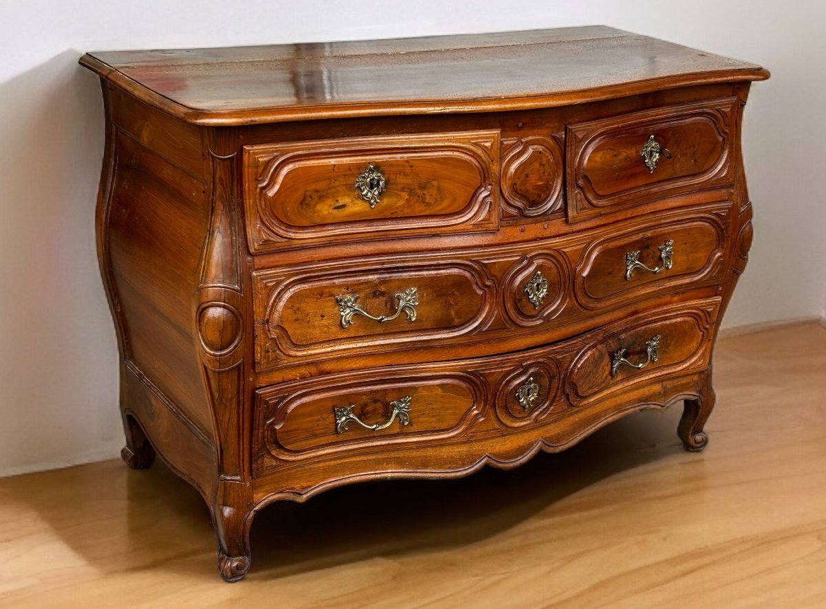 Commode Tombeau  Louis XV En Noyer D’époque XVIIIème