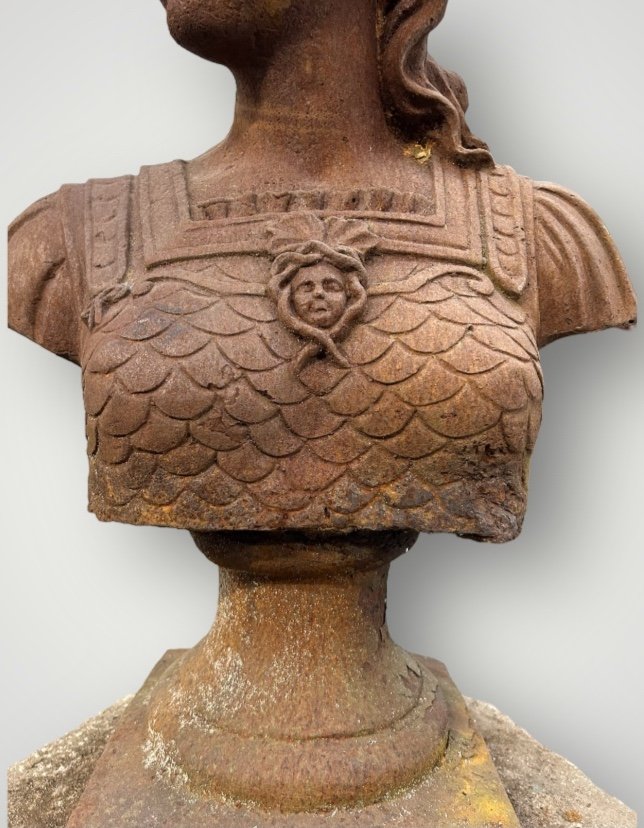 Important Cast Iron Bust Of Minerva Or Athena From The 20th Century. Antique Bust H 91 Cm-photo-7