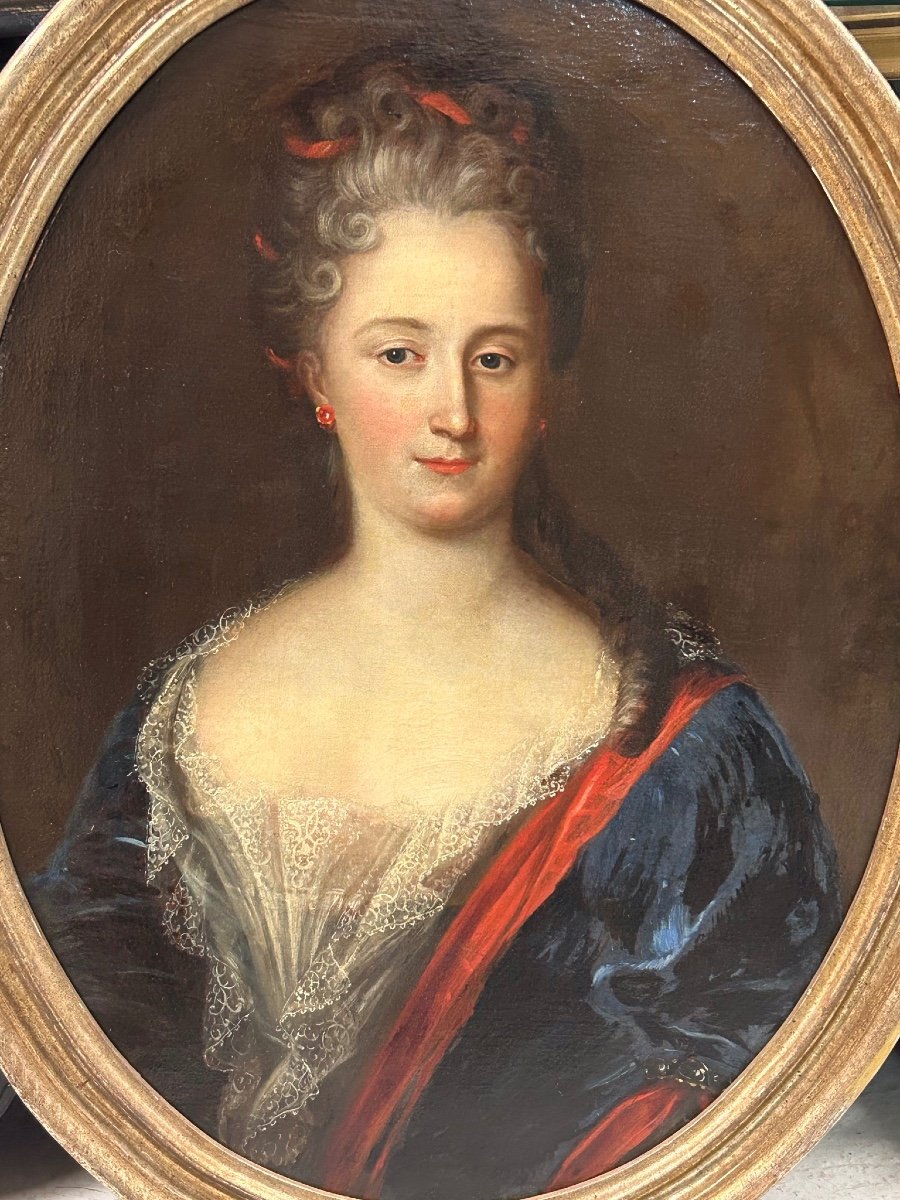 école Française - Portrait De Femme En Ovale D’époque XVIIIème H 90 Cm-photo-4