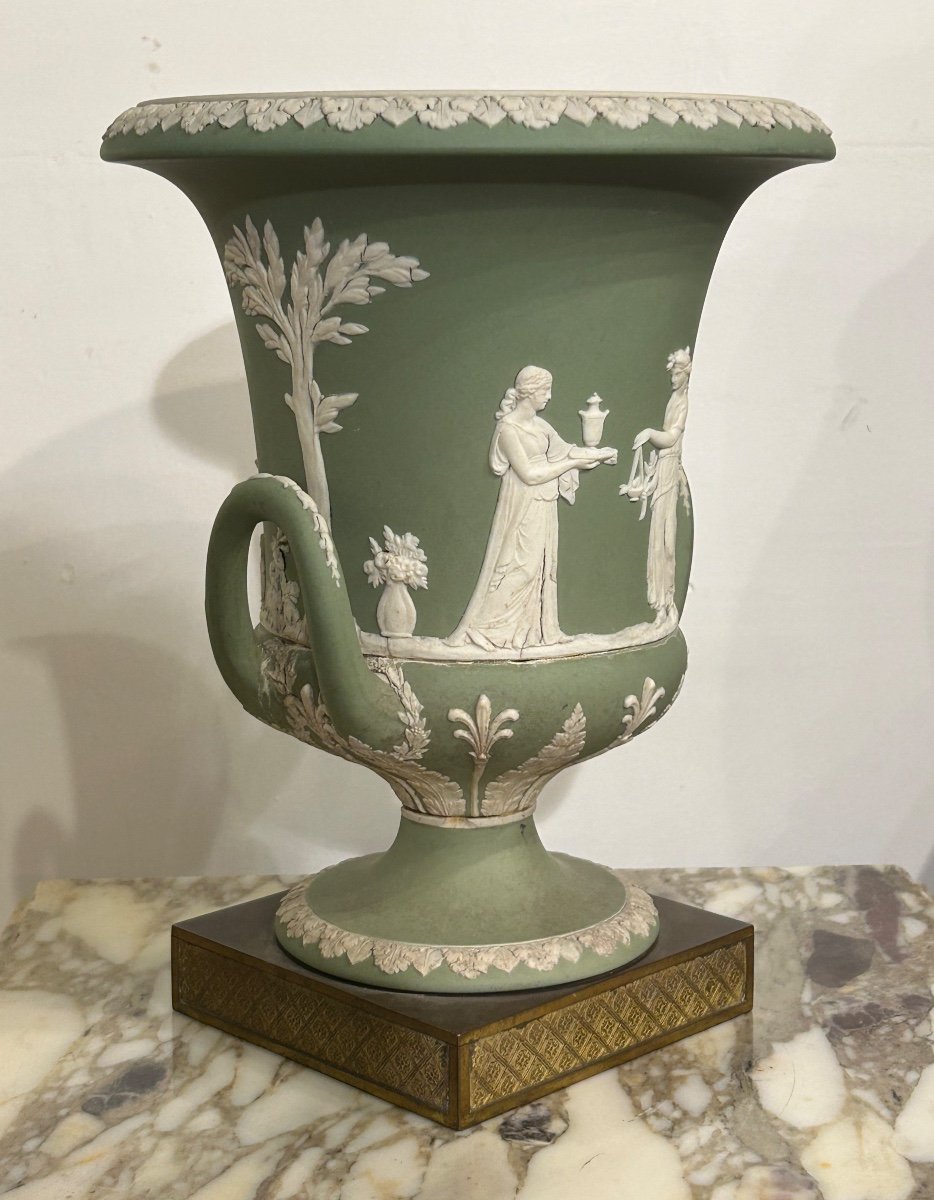 Vase Médicis En Porcelaine De Wedgwood Socle En Bronze Doré D’époque Début XIXéme Siècle -photo-3